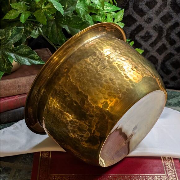 9.5"W Vintage Hammered Solid Brass Decorative Storage Planter Bowl w/ Patina - Picture 3 of 6